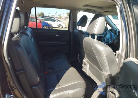 2017 Honda Pilot Ex-L z USA, uszkodzony, nr VIN 5FNYF5H59HB048172